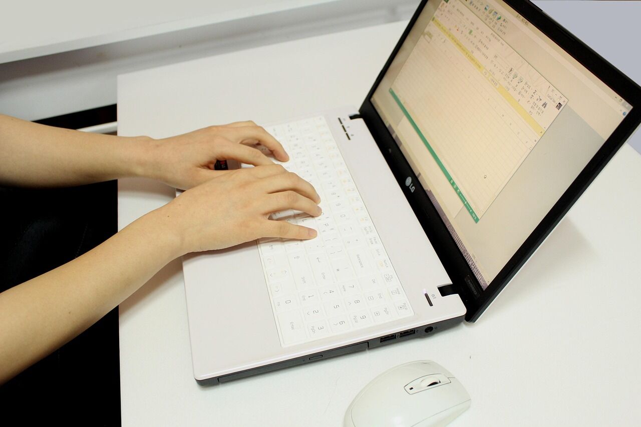 computer-506756_1280.jp