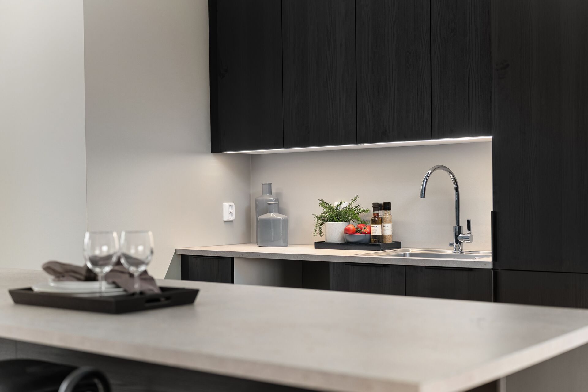 23555986-kitchen-9071354.jp